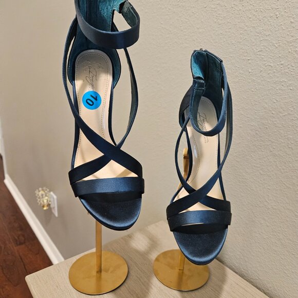 VINCE CUMATO WOMEN'S HEELS SIZE 10 - Picture 4 of 4